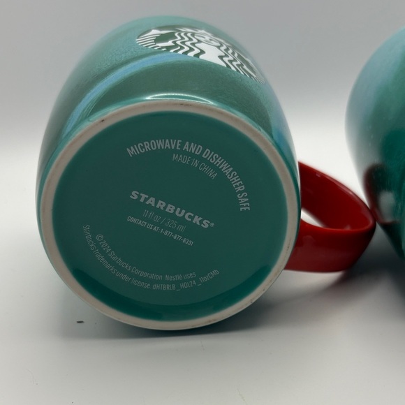🎄 Starbucks Green & Red Holiday Mugs – Set of 2 🎄 - Picture 7 of 8
